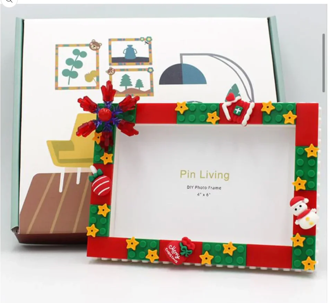CHRISTMAS LEGO FRAME