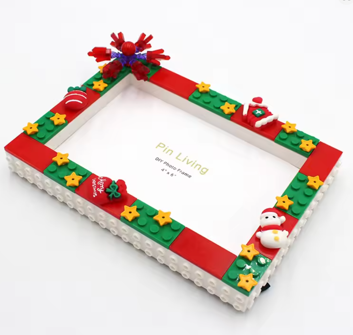 CHRISTMAS LEGO FRAME